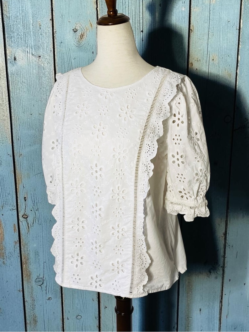 TALBOTS White Eyelet Puff Sleeve Top - Picture 2 of 7